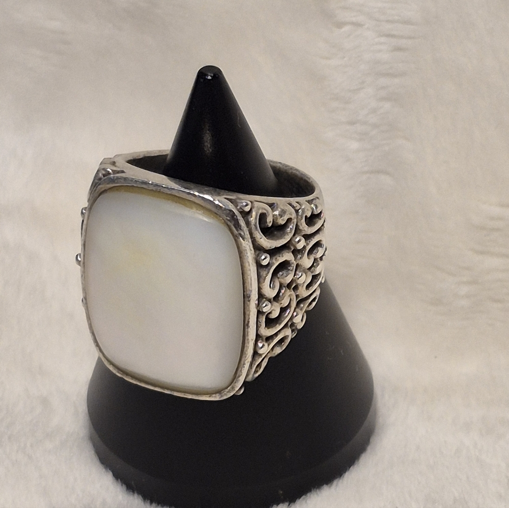 925 Sterling Silver, Mother of Pearl Signed Ring. Open Scrollwork Filigree.